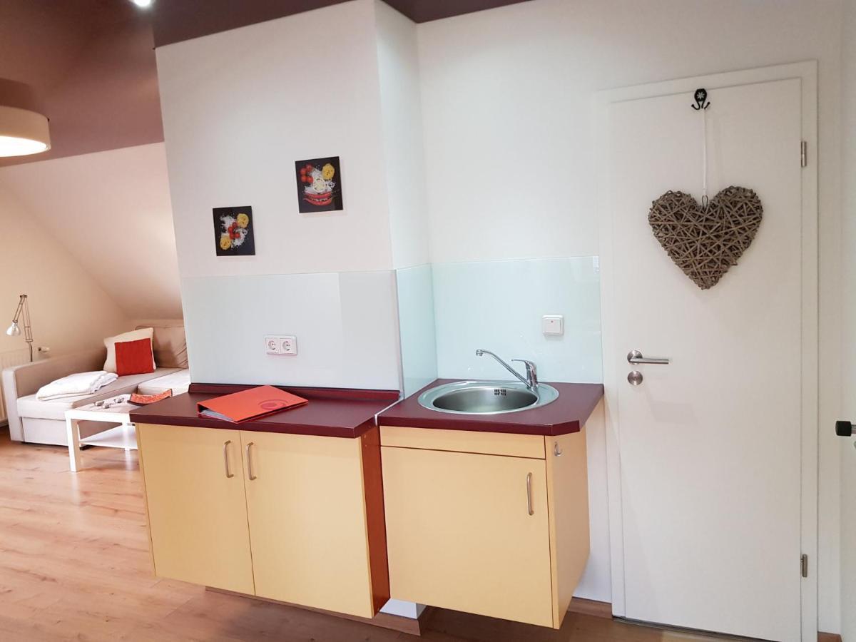 Apartamento Haus Am Teich - Teichblick Fehmarn Exterior foto