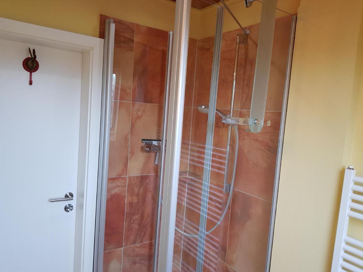 Apartamento Haus Am Teich - Teichblick Fehmarn Exterior foto