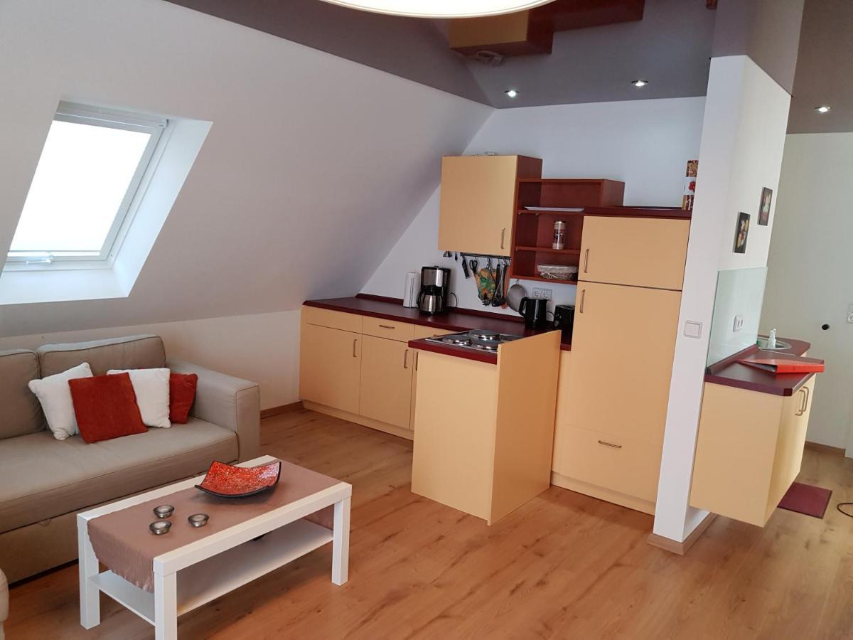 Apartamento Haus Am Teich - Teichblick Fehmarn Exterior foto